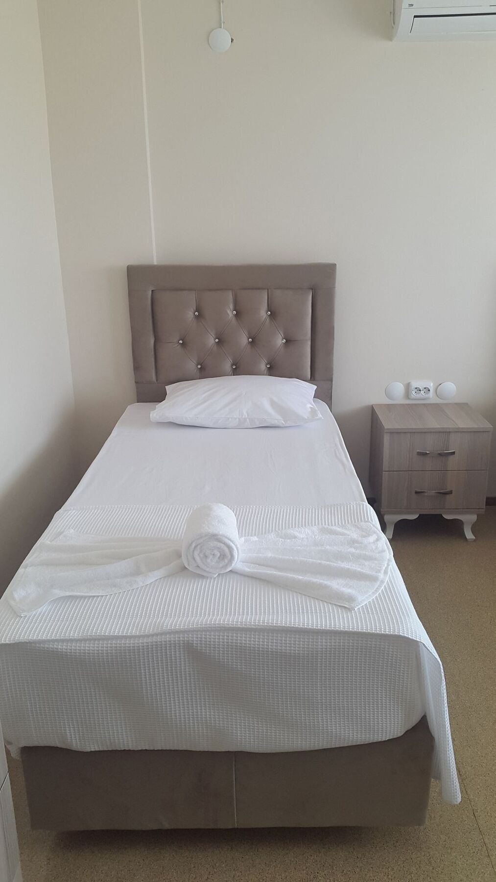 Cunda Efsane Hotel ไอวาลิค ภายนอก รูปภาพ
