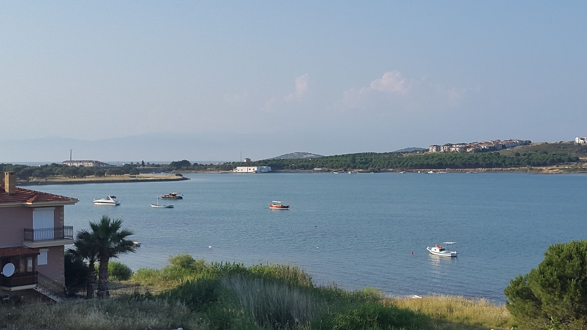 Cunda Efsane Hotel ไอวาลิค ภายนอก รูปภาพ