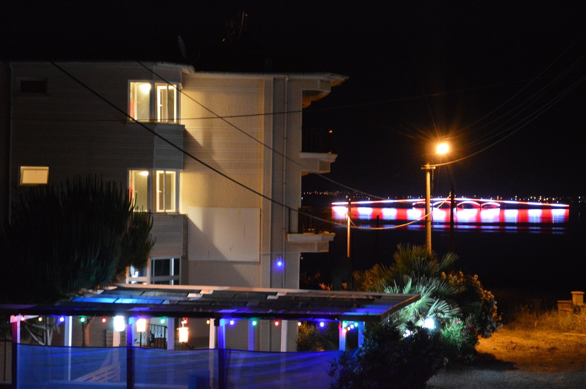 Cunda Efsane Hotel ไอวาลิค ภายนอก รูปภาพ